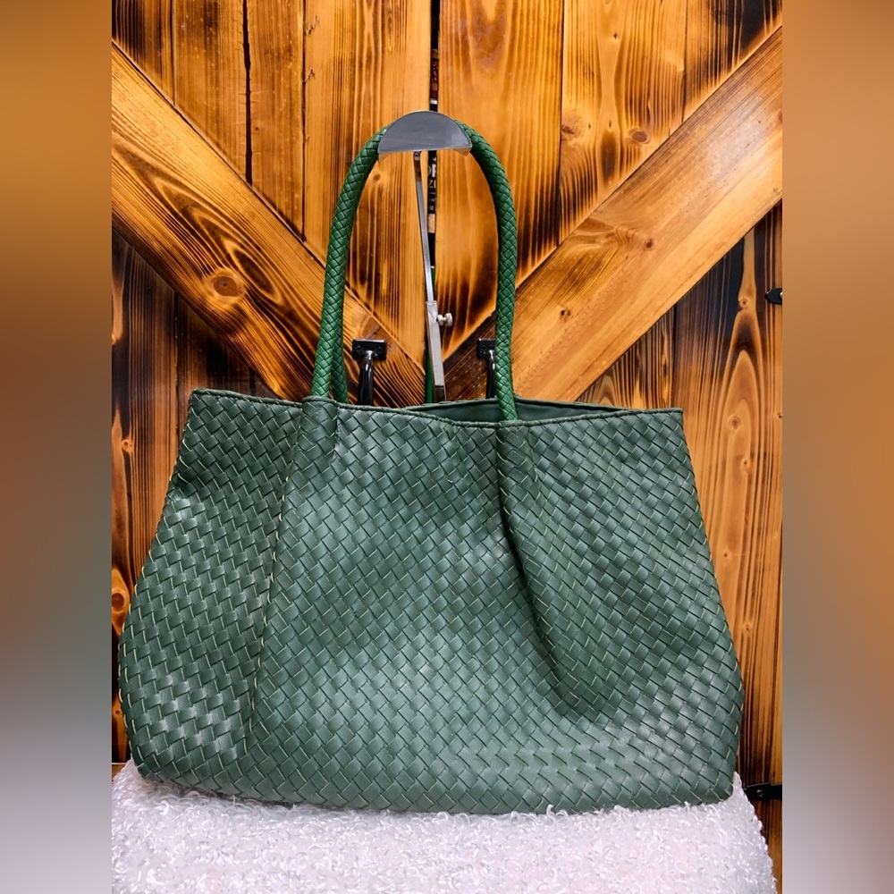 Green Woven Hobo Tote Bag - Picture 2 of 12